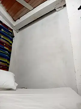 Snapshot of NaughtyBarbie19 chatting on November 2025 08:03:02 AM NaughtyBarbie19 online show from November 2025 08:03:02 AM