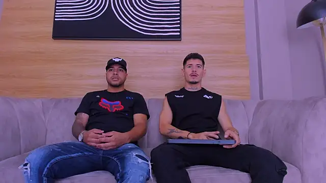 Snapshot of hell_twink chatting on December 2025 08:16:02 PM hell twink online show from December 2025 08:16:02 PM