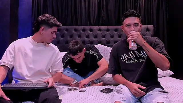 hell twink online show from April 2026 03:35:01 PM