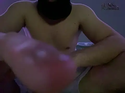 Snapshot of couplehot992 chatting on December 2024 06:37:02 PM couplehot992 online show from December 2024 06:37:02 PM