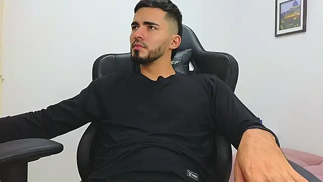 Massimoo 07 online show from January 2025 09:43:01 PM