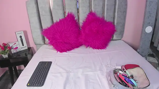 paris noa online show from September 2025 07:29:01 PM