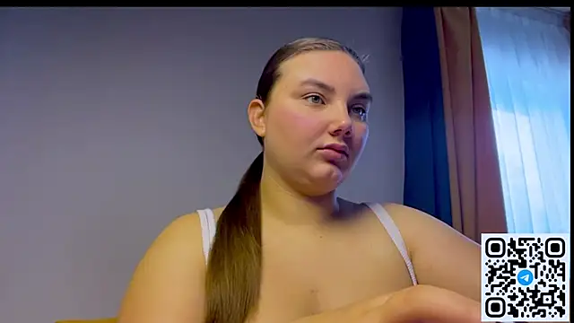 Snapshot of Dreamyblushfairy chatting on June 2026 07:22:01 AM Dreamyblushfairy online show from June 2026 07:22:01 AM