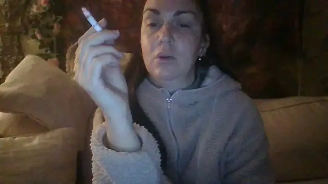 BELLAMORGANE1 online show from December 2024 06:05:01 PM