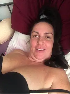 BELLAMORGANE1 online show from October 2025 02:13:02 PM