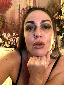 BELLAMORGANE1 online show from January 2026 06:00:02 PM