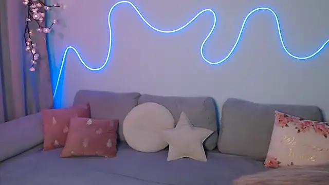 Haley Vixen online show from November 2025 09:20:01 AM