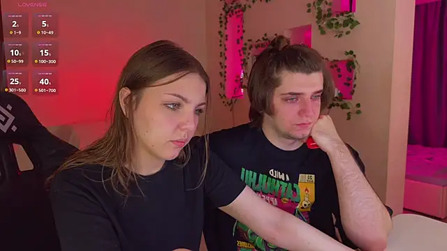 RobertAndLinela online show from July 2026 01:58:01 PM