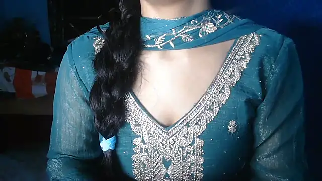 Snapshot of Somiya87 chatting on July 2026 06:04:01 PM Somiya87 online show from July 2026 06:04:01 PM
