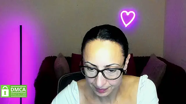 Arianasweety23 online show from October 2025 05:31:01 PM