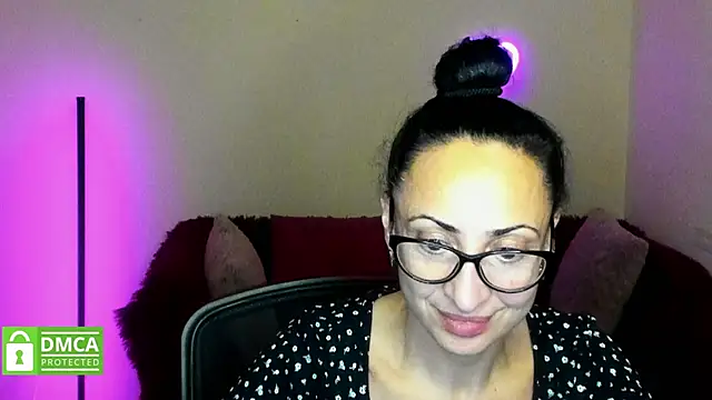Arianasweety23 online show from October 2025 05:32:02 PM