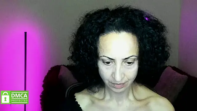 Arianasweety23 online show from October 2025 05:25:02 PM