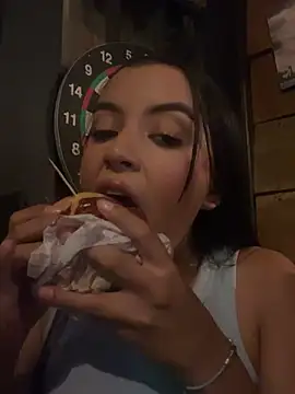 Snapshot of MikeAndJessy chatting on March 2025 03:04:02 AM MikeAndJessy online show from March 2025 03:04:02 AM