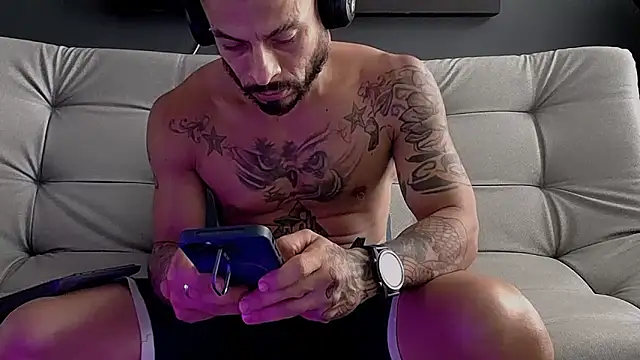 callme douglas online show from September 2025 02:42:02 PM