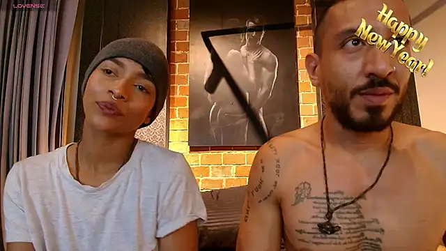 Snapshot of AntonAndSofii chatting on January 2025 03:42:02 AM AntonAndSofii online show from January 2025 03:42:02 AM