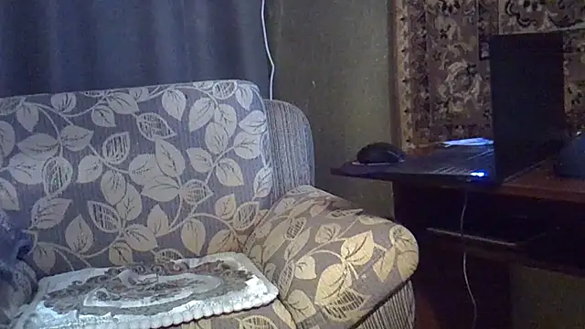 EllaJohnsonX online show from April 2026 07:29:01 PM