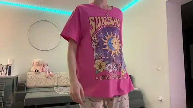 yunasuka online show from February 2025 10:48:02 PM