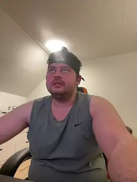 lonelypeanuts online show from February 2025 05:42:02 PM