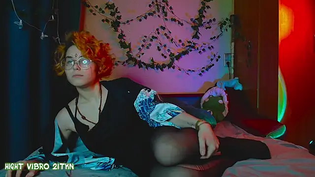 Snapshot of TrickyKitsune chatting on March 2025 03:49:02 PM TrickyKitsune online show from March 2025 03:49:02 PM