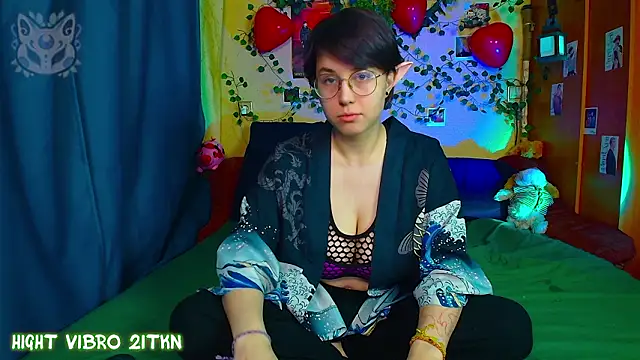 TrickyKitsune online show from March 2026 02:55:01 PM