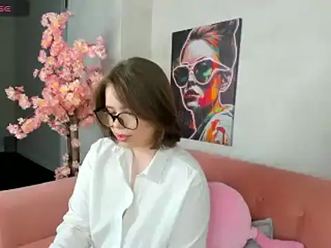 EricaElliott online show from March 2025 12:13:01 PM