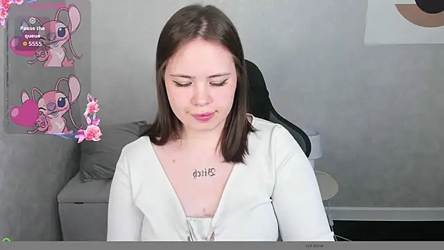 EricaElliott online show from September 2025 08:52:02 AM