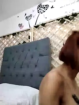 Mia WAll online show from December 2024 11:17:02 PM