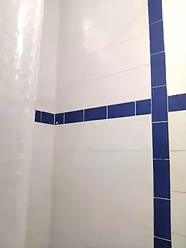 Mia WAll online show from January 2025 08:58:02 PM