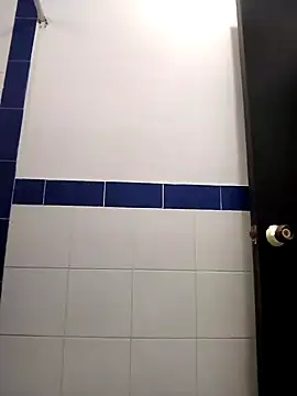 Mia WAll online show from January 2025 01:20:01 PM