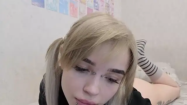 emodreamgirl online show from May 2026 12:56:01 PM