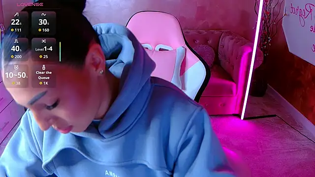 Snapshot of evanew_ chatting on January 2026 05:27:02 PM evanew online show from January 2026 05:27:02 PM