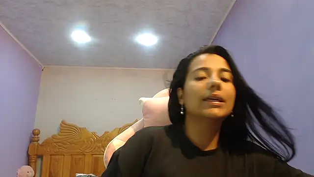 Coral0403 online show from September 2025 02:08:02 PM