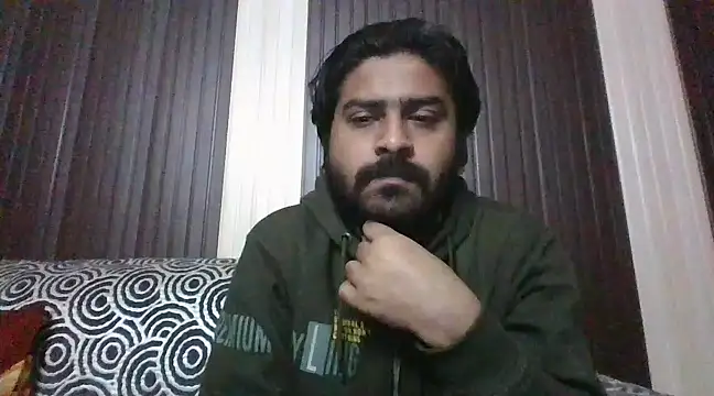 Snapshot of indihotguy chatting on February 2025 09:46:02 AM indihotguy online show from February 2025 09:46:02 AM