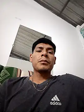 Snapshot of elmazitogrande chatting on February 2025 02:36:02 AM elmazitogrande online show from February 2025 02:36:02 AM