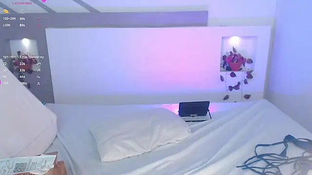 VenusEvans1 online show from March 2025 01:22:01 AM