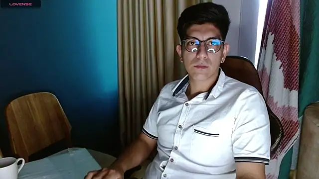 Noah-cock online show from November 2025 10:33:02 PM