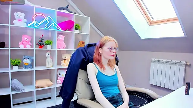 Snapshot of ElizabethHarpper chatting on January 2025 04:33:01 AM ElizabethHarpper online show from January 2025 04:33:01 AM