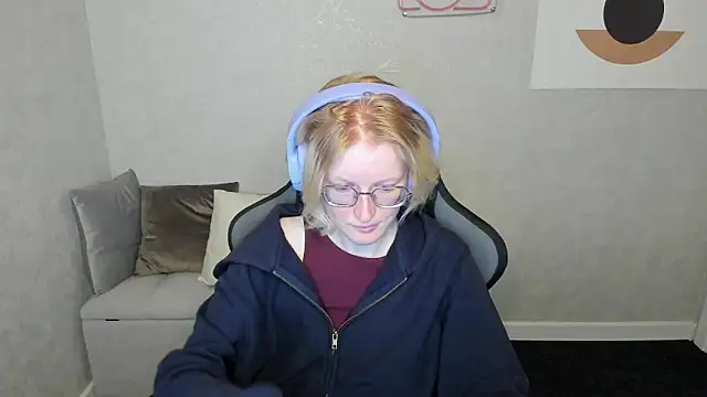 Snapshot of ElizabethHarpper chatting on September 2025 01:09:02 AM ElizabethHarpper online show from September 2025 01:09:02 AM