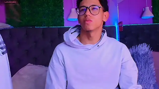 RyanPricee online show from March 2026 04:18:01 AM