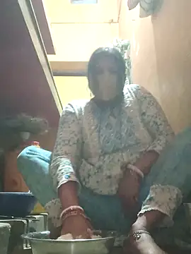 Hot muskaan online show from February 2025 01:51:02 PM