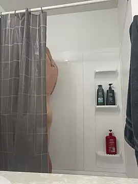 tcadle1824 online show from December 2024 04:32:01 PM