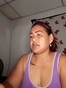 Snapshot of Abigail_BigTits chatting on February 2025 03:32:01 AM Abigail BigTits online show from February 2025 03:32:01 AM