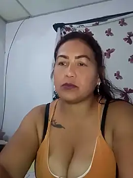 Snapshot of Abigail_BigTits chatting on March 2025 02:27:02 AM Abigail BigTits online show from March 2025 02:27:02 AM