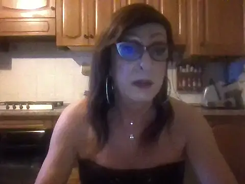 Snapshot of Tiabet chatting on June 2026 07:57:02 PM Tiabet online show from June 2026 07:57:02 PM