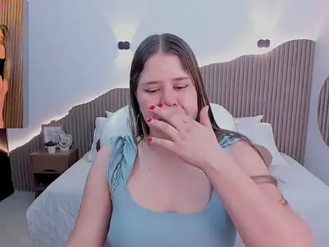 Annie kurt  online show from February 2026 01:53:02 PM