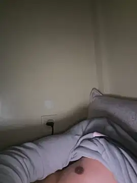 Snapshot of KlachDZ chatting on January 2025 12:20:01 AM KlachDZ online show from January 2025 12:20:01 AM