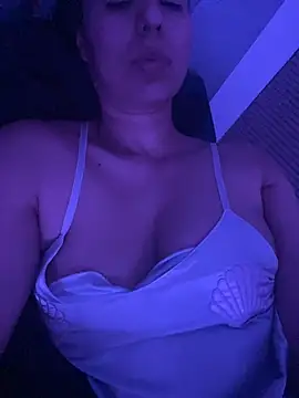 womantall99 online show from October 2025 03:05:01 AM