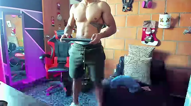 Adam Valenciia online show from January 2025 05:40:01 PM