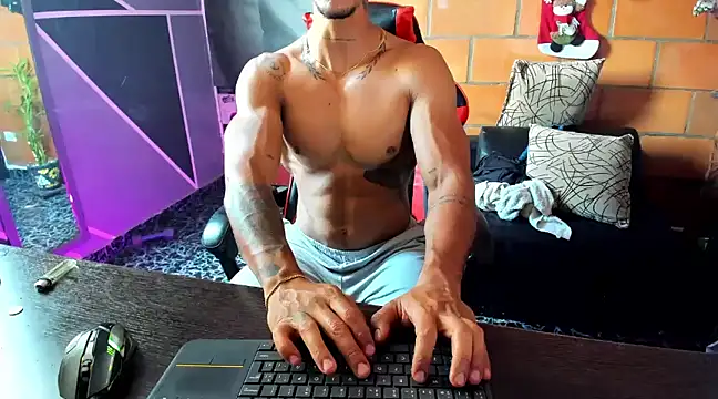 Adam Valenciia online show from January 2025 05:45:02 PM