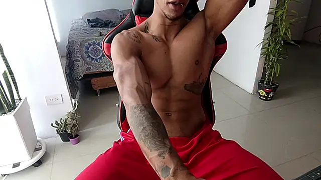 Adam Valenciia online show from December 2025 08:35:01 PM